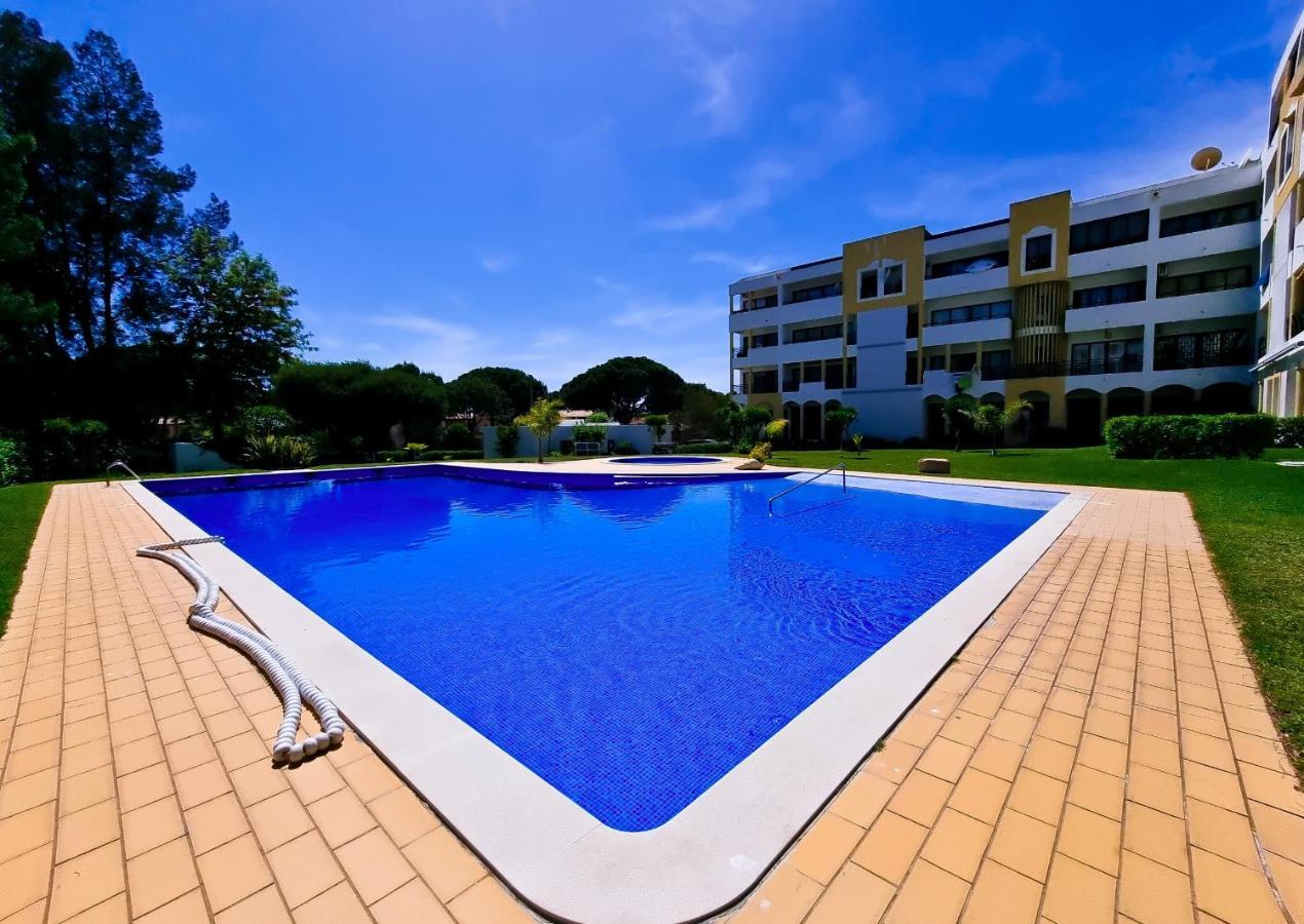 Flh Vilamoura Summer Flat With Pool Екстериор снимка